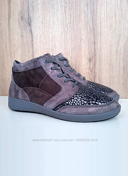 Нові німецькі натуральні хайтопи, демі кросівки, кеди на широку ногу, р. 41