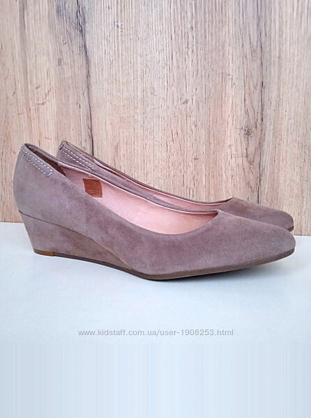 Нові італійські повністю натуральні туфлі, жіночі човники на танкетці, р 40