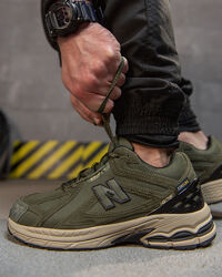 Оливкові зимові чоловічі кросівки на хутрі водонепроникні теплоутримуючі 