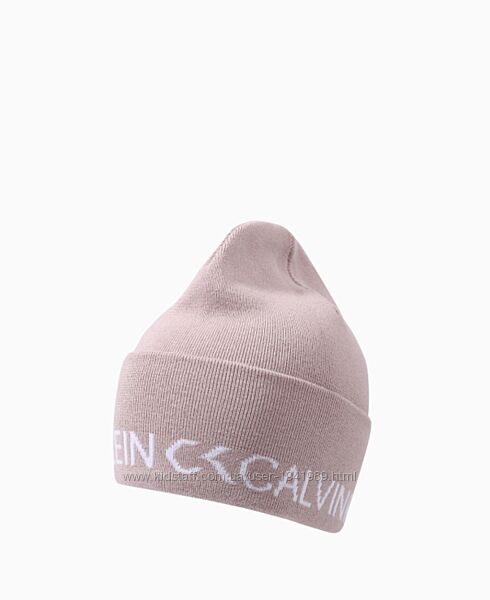 Оригинальная стильная двойная шапка от Calvin Klein. 