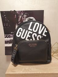 Оригинальный черный вместительный рюкзак Guess