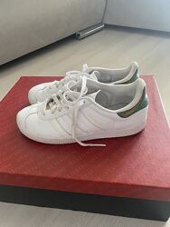 Оригінальні adidas 