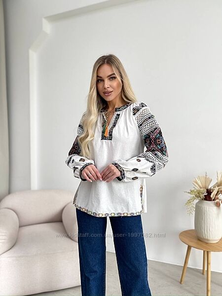 Жіноча вишиванка великих розмірів сучасна мережка блуза вишита сорочка біла