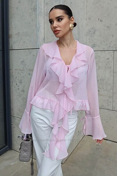 Жіноча блуза на запах з шифону з довгим рукавом з воланами