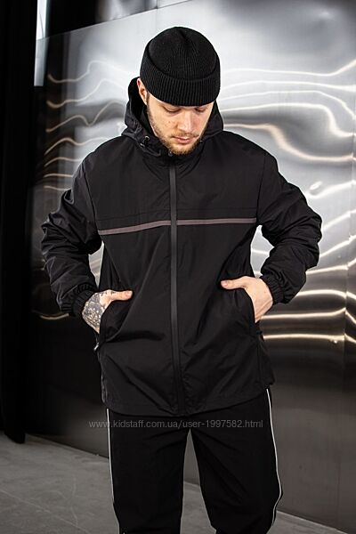 Чоловіча вітровка з капюшоном Bold