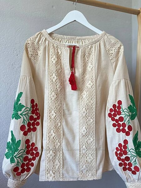 Жіноча вишиванка блуза з вишивкою сучасна мережка вишита сорочка чорна