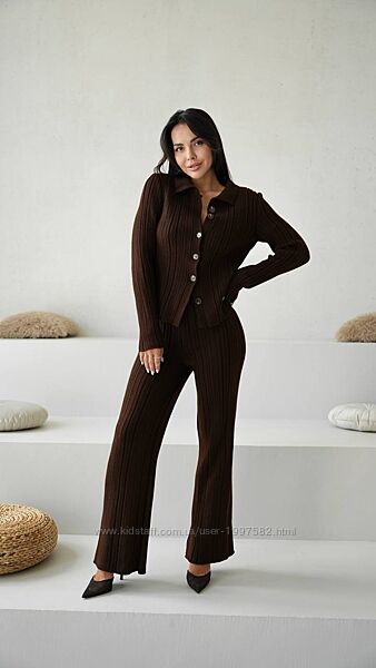 Елегантний в´язаний костюм у стилі casual chic  поєднання комфорту