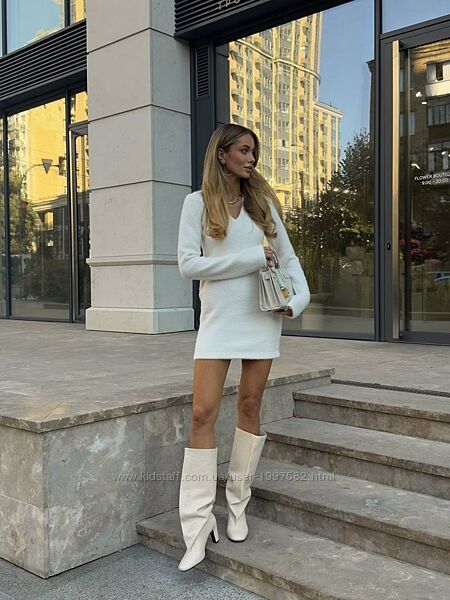 Сукня. Тепла й ніжна на дотик сукня з пухнастого трикотажу Chanel 