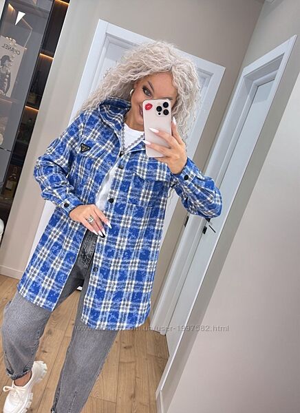 Сорочка з капюшоном   це стильний вибір для будь-якої модниці. Виготовлена