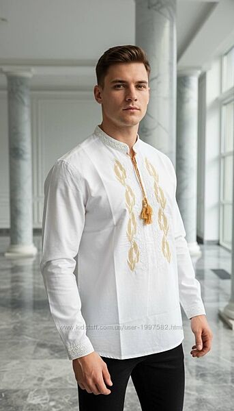Вишиванка чоловіча. Вишиванка з традиційної української вишивкою. 