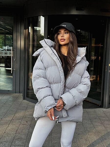 Пуховик. Відстебний капюшон. Яскраві кольори, зручний крій та бездоганний в