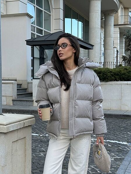 Базовий пуховик міні з капюшоном