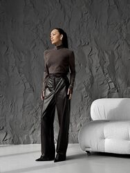 Брюки Корт з екошкіри на байці