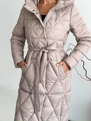 Куртка жіноча подовжена- натхнення для прогулянок навіть у похмурий день