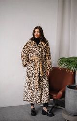 Виріб виконаний з ніжного та дуже теплого Eko-хутра кролика в трендовому та