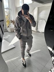 Чоловічий костюм. Зимова новинка в ніжних актуальних кольорах цієї зими з