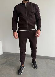 Чоловічий костюм з тканини лакоста на флісі