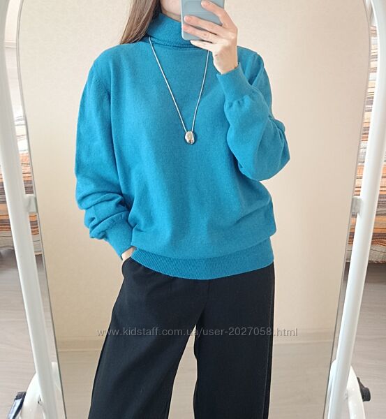 Вовняний светр