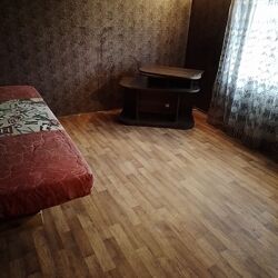 комната в квартирі подобово комната  посуточно