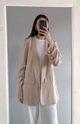 Бежевий піджак жакет жіночий