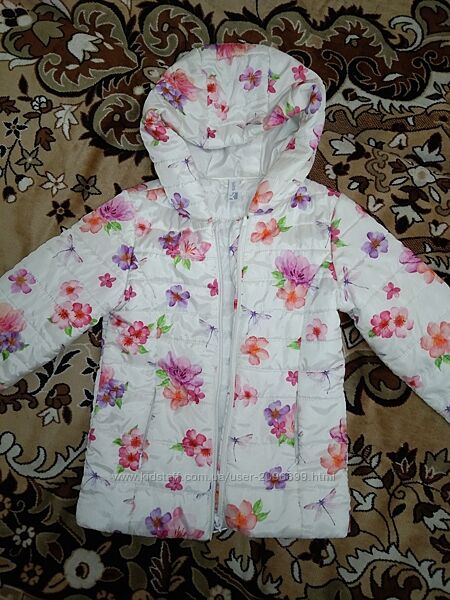 Курточка на девочку