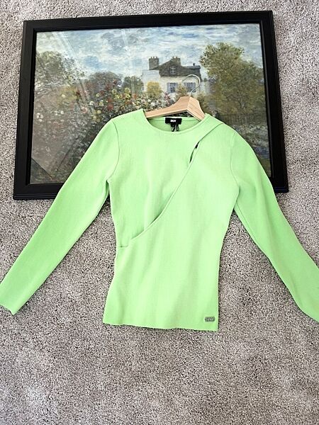 Светр жіночій , dkny, оригінал, новій з бірками