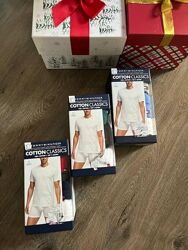 Набір чоловічих футболок, tommy hilfiger. оригінал, нові в упаковці.