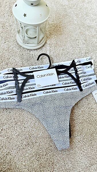 Набір трусиків жіночій, calvin klein/ кельвін кляін, нові з бірками.