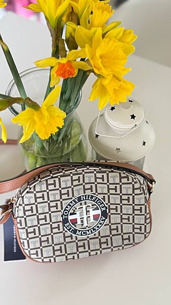 Сумка кросбоді жіноча, tommy hilfiger, томмі хілфігер, оригінал, нова з бір