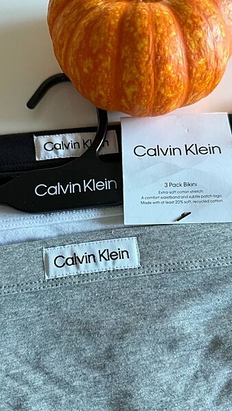 Набір трусиків жіночій, calvin klein/ кельвін кляін, нові з бірками. оригін