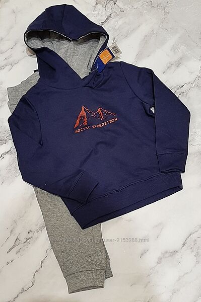 Спортивний костюм на утепленні, на хлопчика. Розмір 98-104 см.