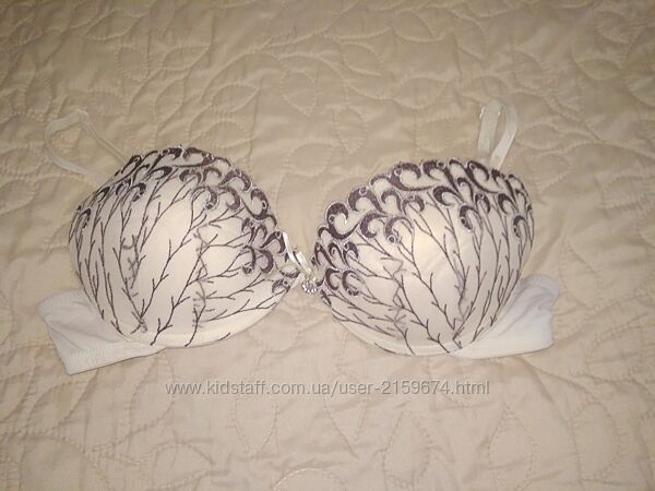 бюстгальтер