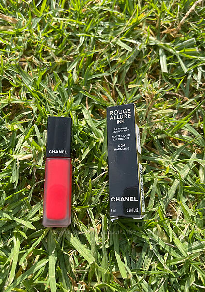Chanel Rouge Allure рідка помада червона