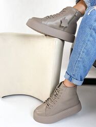 Шкіряні черевики колір беж