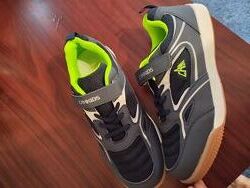 Якісні демісезонні кросівки на хлопчика 38 розміру